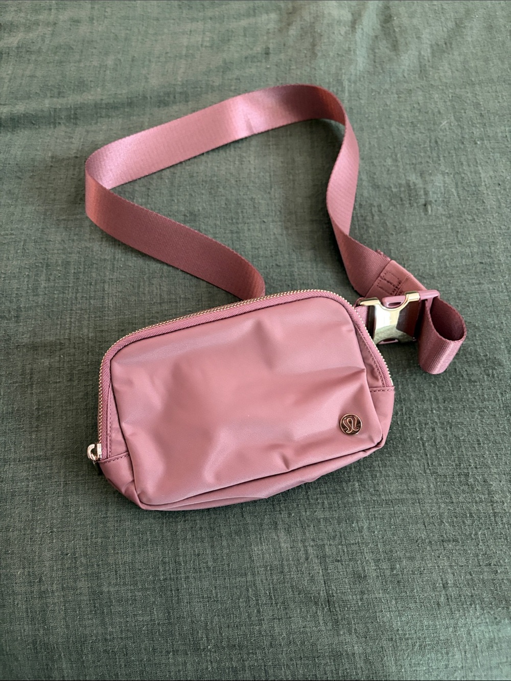 lululemon athletica Dusty Rose Crossbody Belt Bag